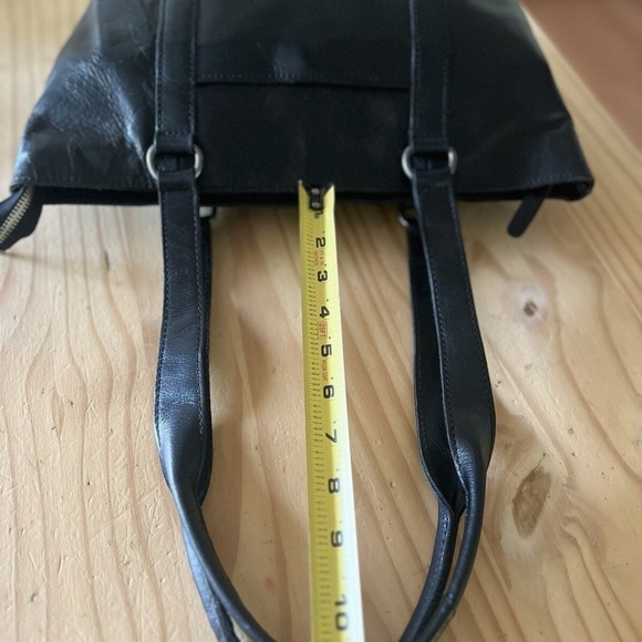 Vintage Black Leather Tote Bag - Picture 4 of 9